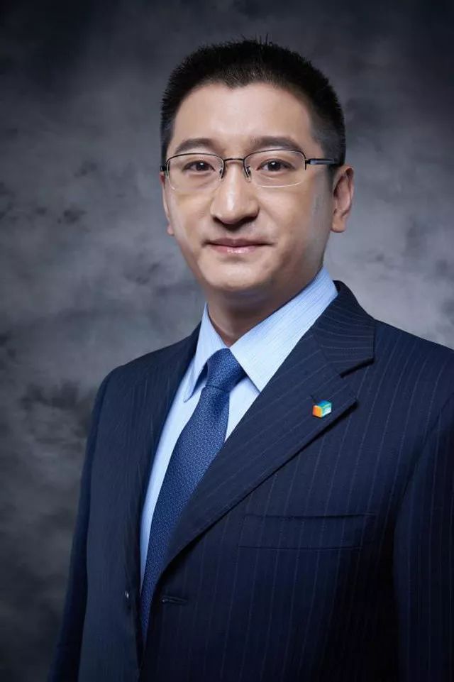 中粮名庄荟驰骋国际舞台,李士祎荣获the drinks business亚洲年度风云