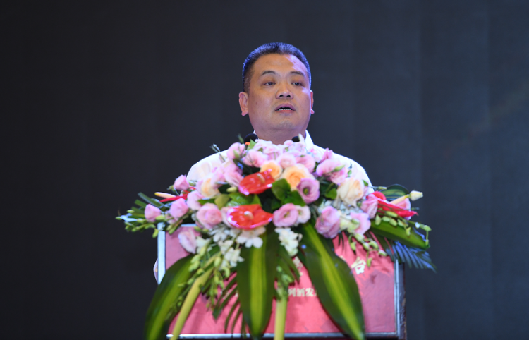 五粮液系列酒董事长徐强披露五大单品全新定位,将新招1000家经销商!